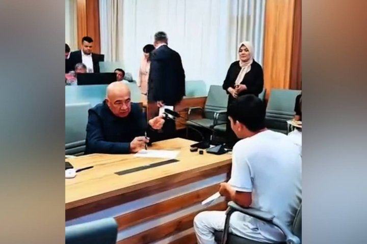 Парень из Ташкентской области попросил хокима его содержать