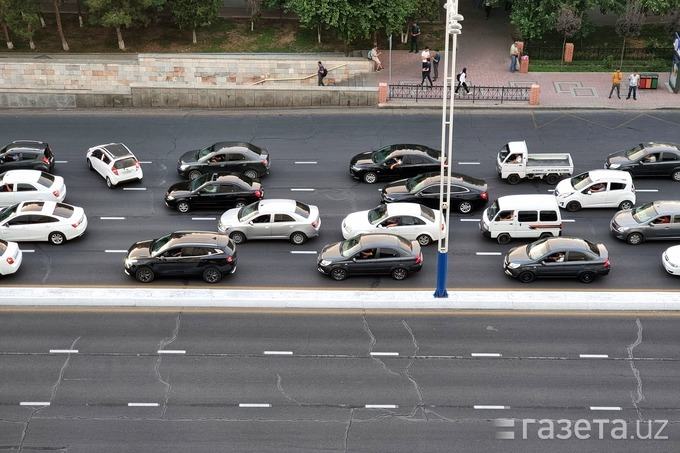 Узбекистанцам могут разрешить приезжать в страну на своих автомобилях с иностранной регистрацией